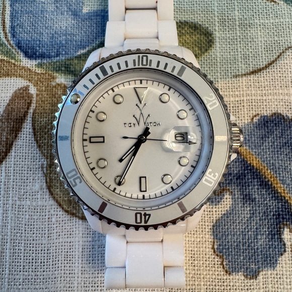 ToyWatch Plasteramic Classic Collection White Women's Watch 32008-WH - Picture 2 of 6